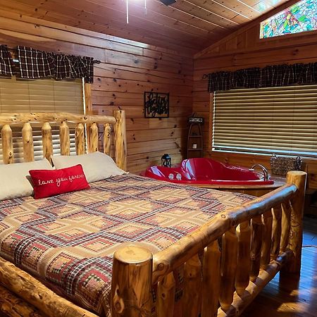 Beary Tale! Your Happily Ever After Starts Here! Sevierville Extérieur photo