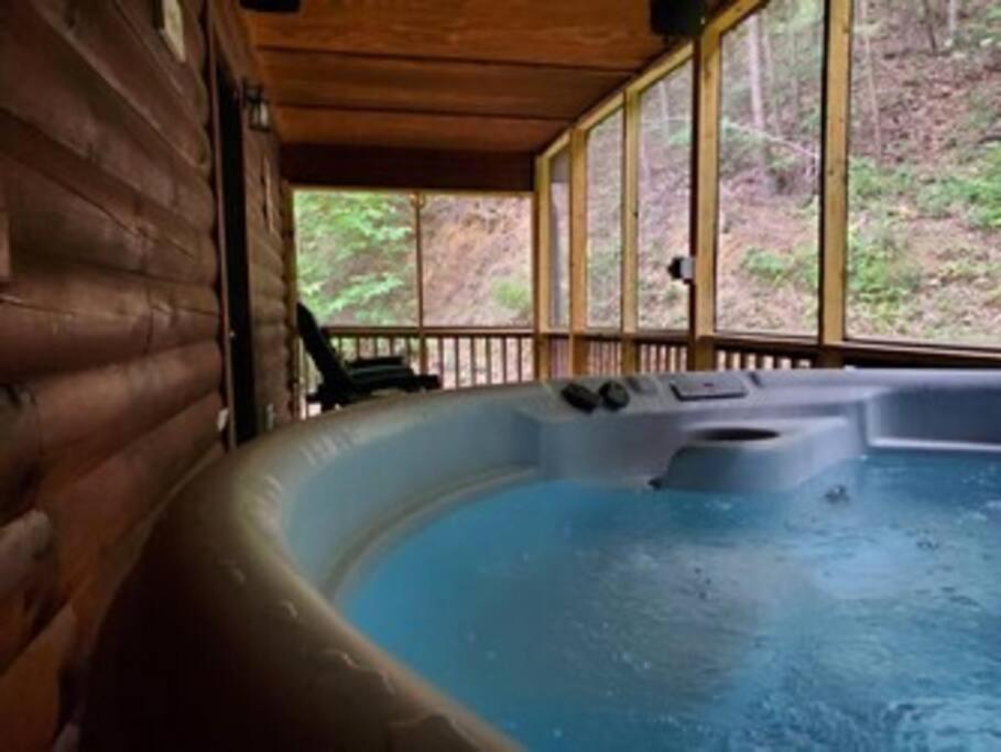 Beary Tale! Your Happily Ever After Starts Here! Sevierville Extérieur photo