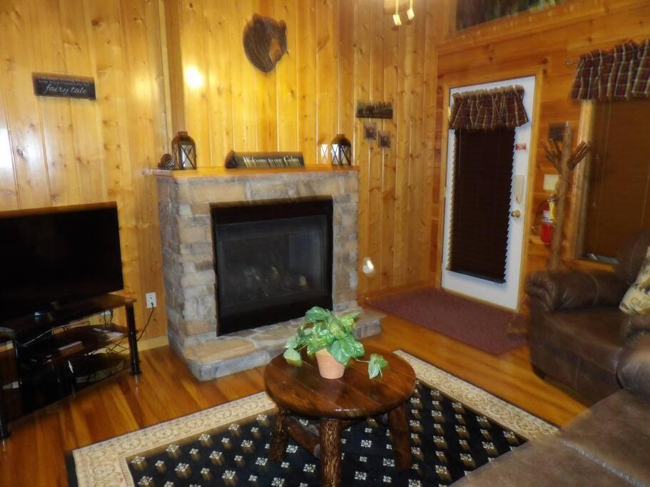 Beary Tale! Your Happily Ever After Starts Here! Sevierville Extérieur photo