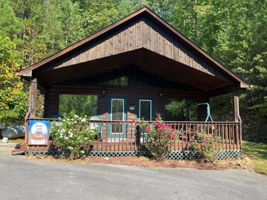 Beary Tale! Your Happily Ever After Starts Here! Sevierville Extérieur photo